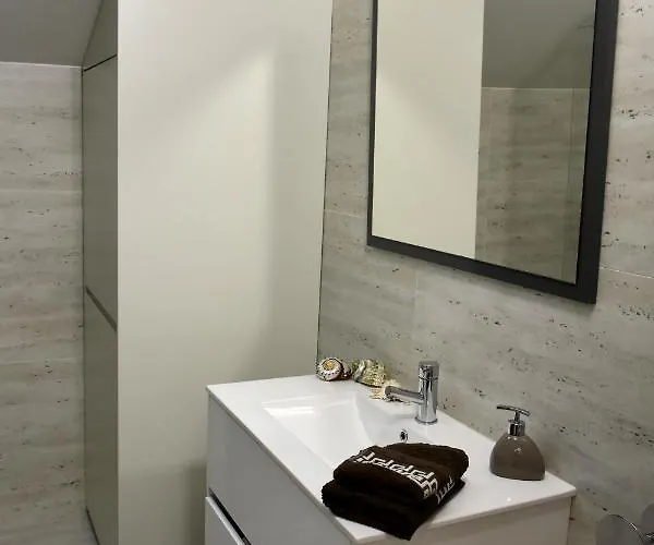 Orchid House - T1 דירה בראגה